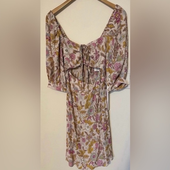 Topshop Dresses & Skirts - 🌸NWT Topshop Summer Floral Keyhole Midi Dress Size 4P Sku#91